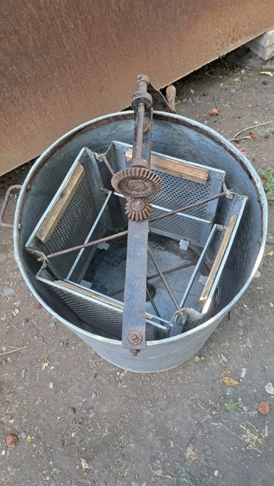 Продам медогонку