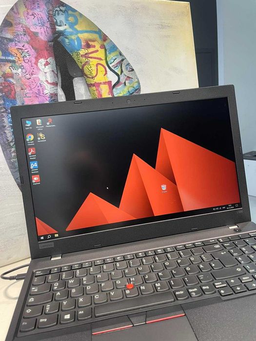 ThinkPad L590 16GB SSD ноутбук для уроків є кількість 15.6 дюйми