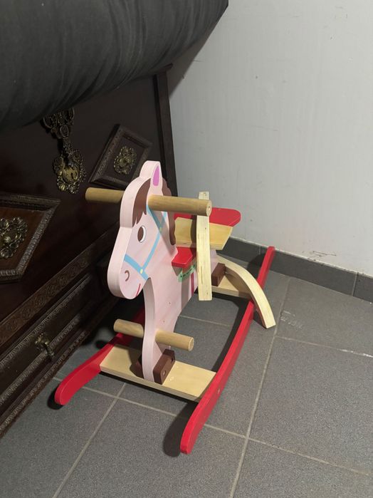 Cavalo de baloiço Aldi