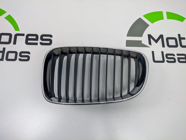 Grelha Dianteira Esquerda BMW serie 1 E81 E87