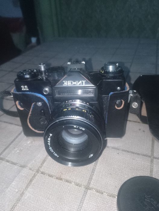Продам фотоапарат зеніт 11