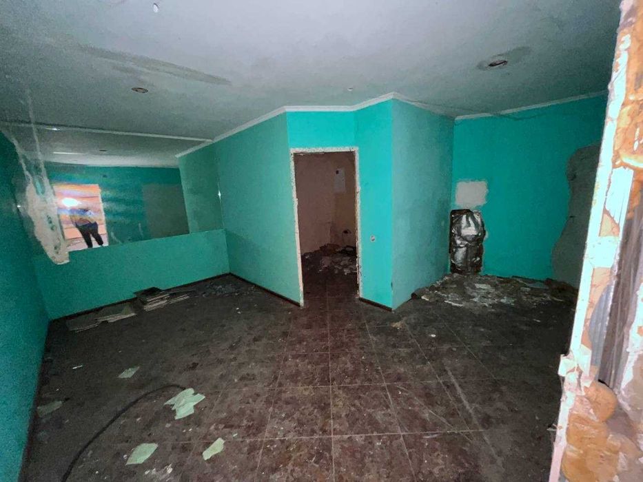 Продаж нежитлового приміщення 109,5 м2 в смт Десна (біля Вінниці)- 34 600$