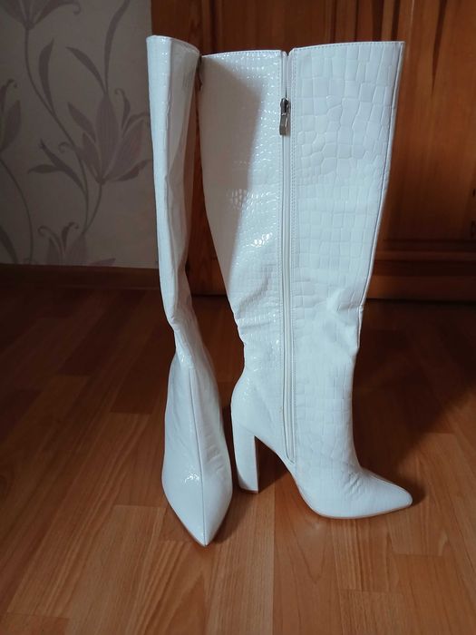 Kozaki damskie białe 38