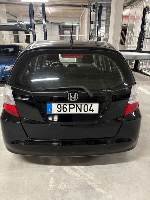 Honda Jazz 2009 em excelente estado de conservação