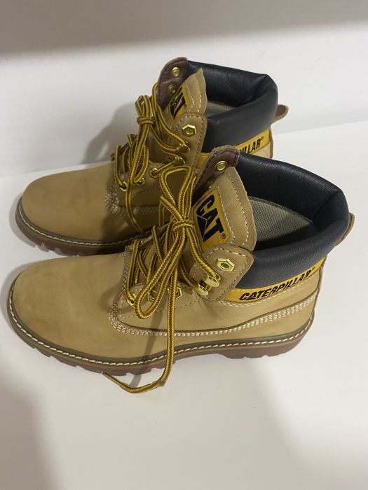 Чоловічі черевики CATERPILLAR оригінал відмінний стан