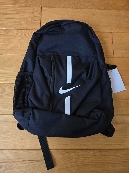 Nowy plecak Nike 22L czarny – oryginalny z metkami do szkoły na wycieczke nowy Jordan