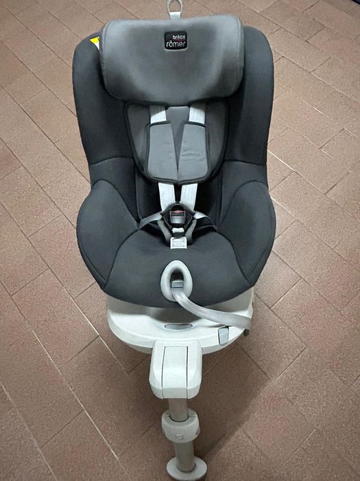 Britax Römer DUALFIX i-Size