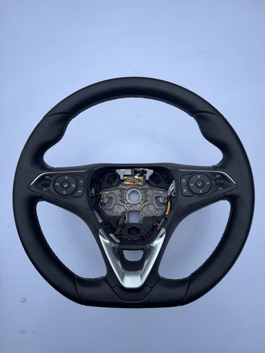 Opel Insignia b lift kierownica ścięta igła