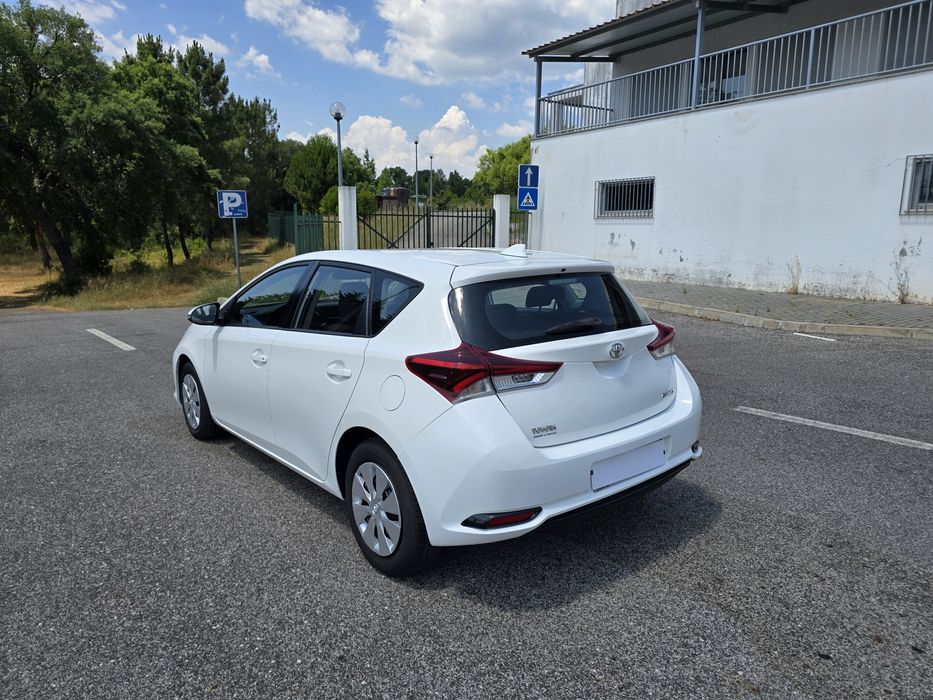 Toyota Auris 1.4 D4d Active+AC 90cv 6v Nacional 1 Dono