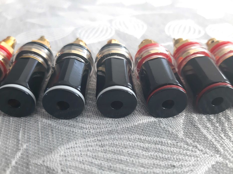 Profesjonalne złącza głośnikowe banan + śrubowe na panel