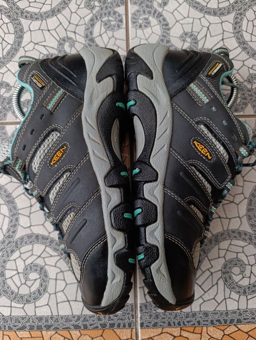 Keen 37p. Жіночі трекінгові кросівки water proof.