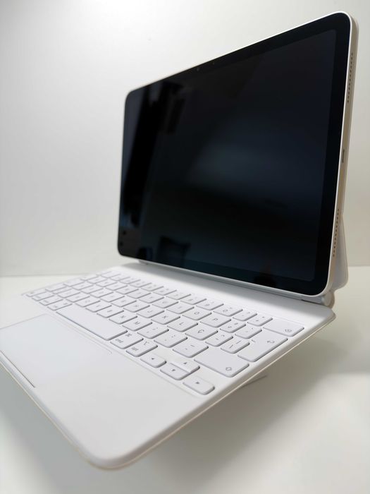 Capa Teclado Apple Magic Keyboard (PT) para iPad Air 11"