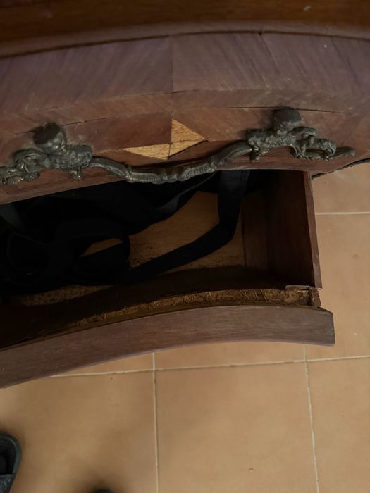 Movel antigo para restaurar