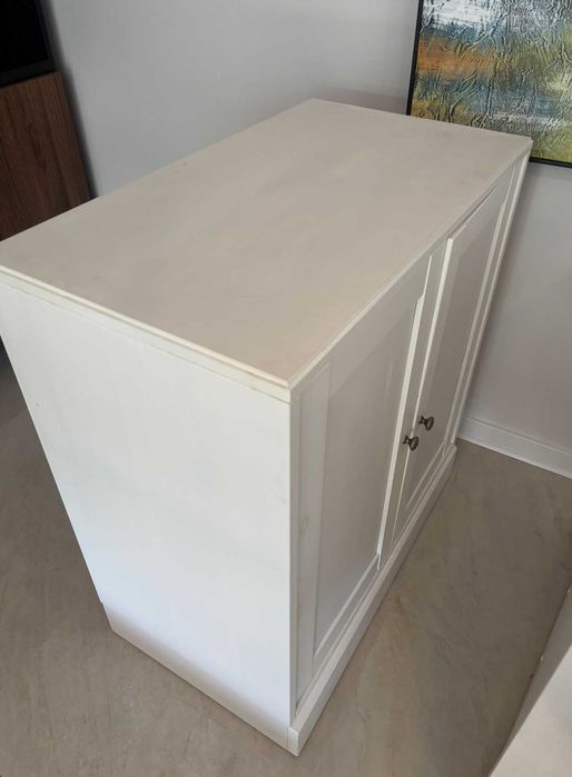 Móvel Ikea branco 2 portas – armazenamento sala/escritório (2 unidades)