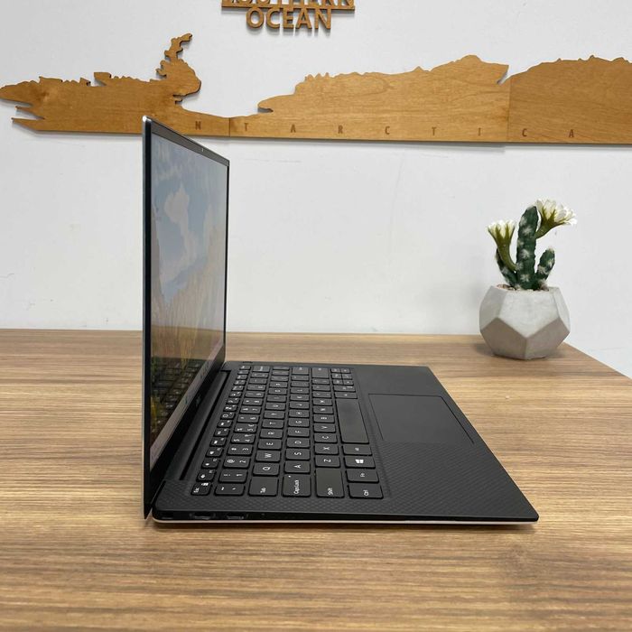 Dell XPS 13 7390 FHD13.3"  i5-10210U 8GB 256GB SSD gwarancja Klasa A-