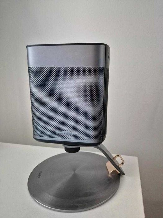 Projetor portátil Xgimi Halo+ 1080p com suporte