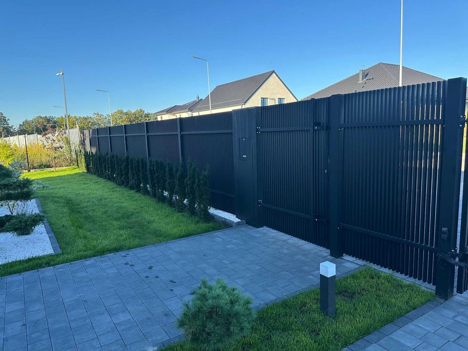 Mszana Dolna - ogrodzenie grzebieniowe