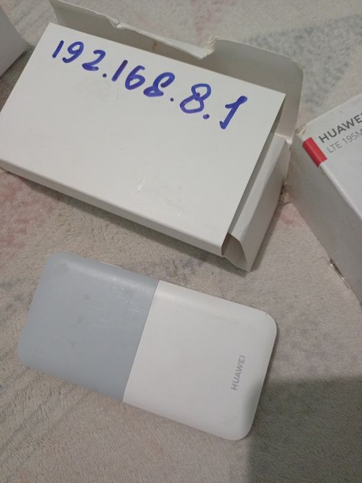 Роутер HUAWEI б/у