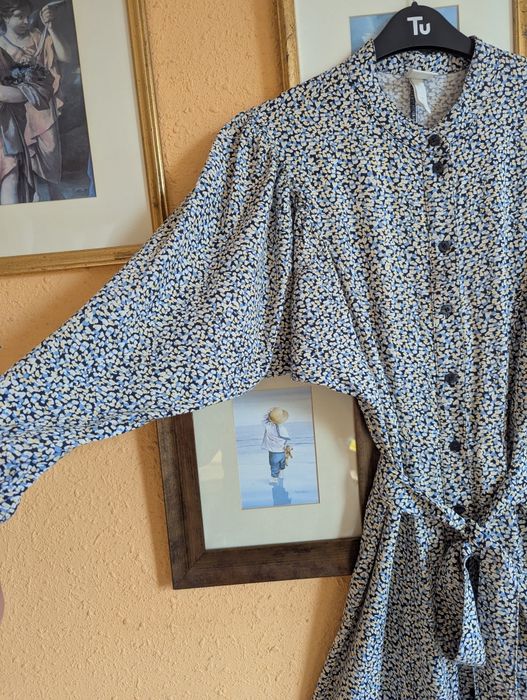 Sukienka łączka kwiatowa H&M