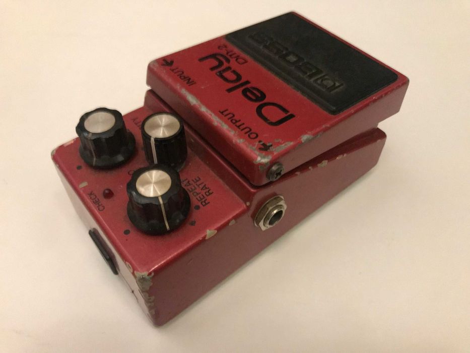 BOSS DM-2 Delay Vintage Effects Pedal MN3005 Chip
