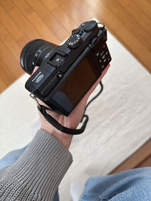 Fugifilm X-M1 com lente 16-50mm + lente 25mm