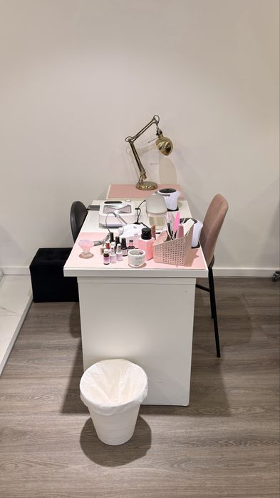 Aluguer de mesa de manicure