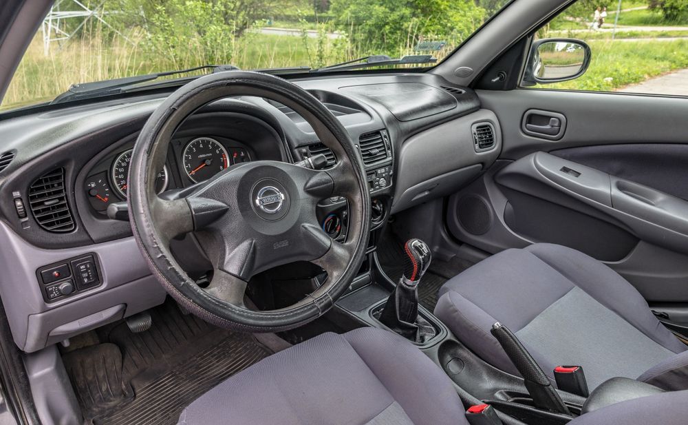 Nissan Almera N16 1.5 LPG BRC, klima, 2 komplety kół, sprawna