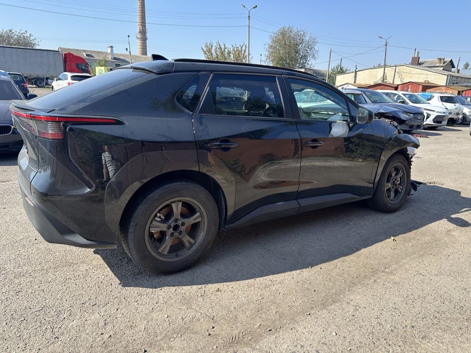 Розбірка на запчастини Toyota Bz4X Xle 2023 Тойота Бз4Х