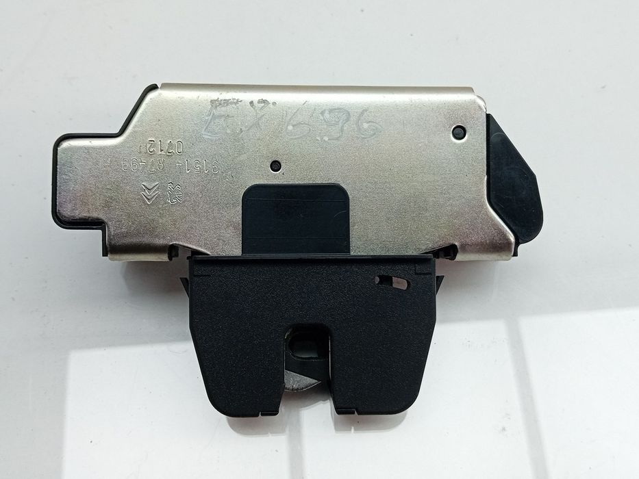 Fechadura / fecho da mala PEUGEOT 208