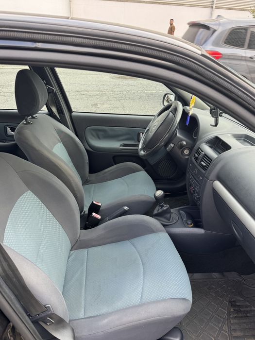 Renault Clio 1.2 Gasolina 2005