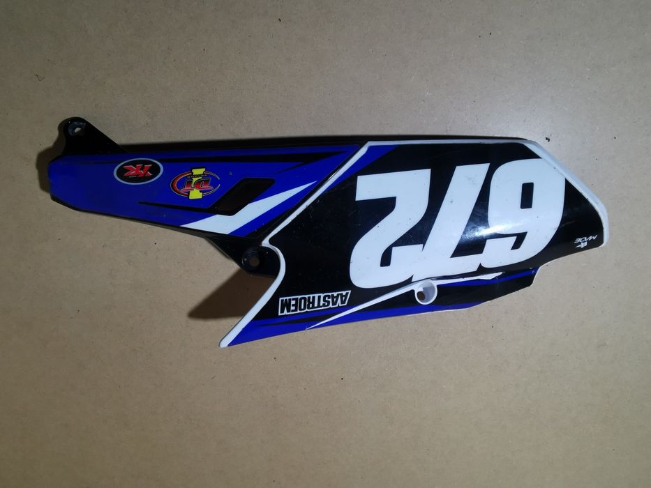 Yamaha yz wr 250 osłona owiewka boczna tyl prawa panel