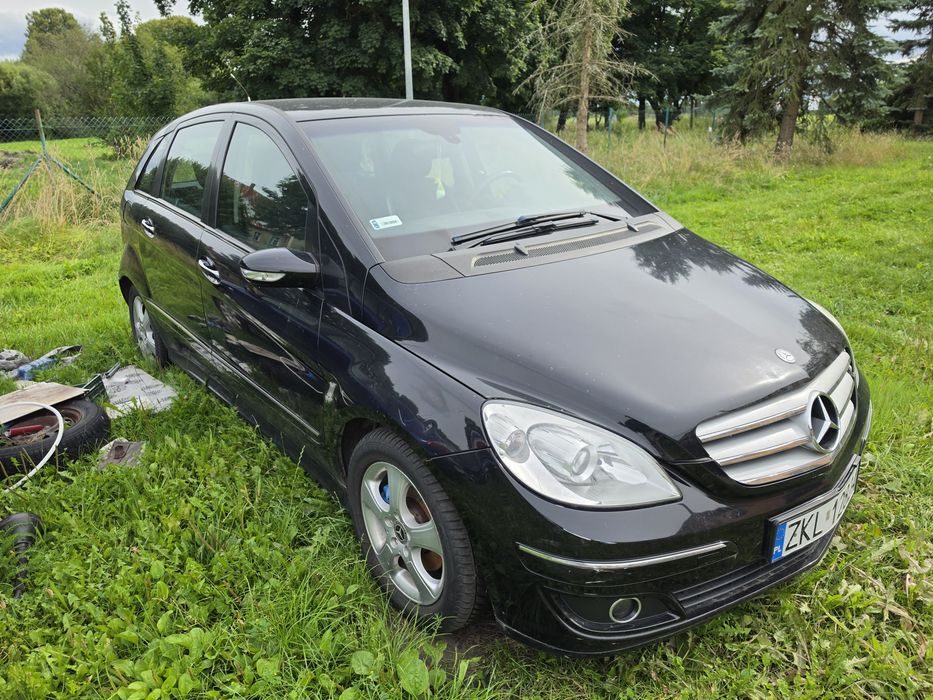 Mercedes B180 * Automat * Długie Opłaty *