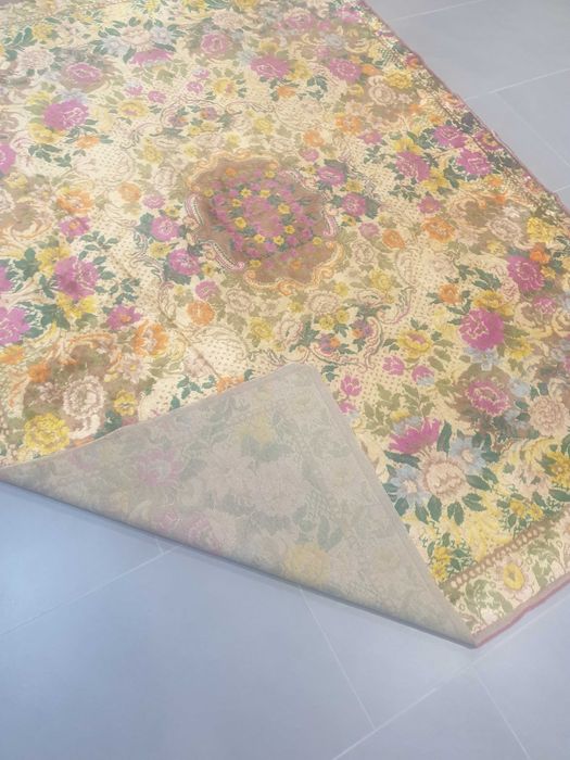 Carpete antiga bonita