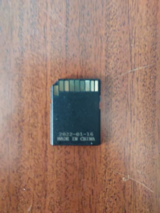 Cartões de memória - Adaptador microSD SanDisk e MicroSD Kingston 8 GB