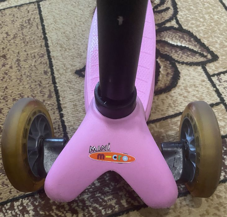 Дитячий  Самокат біговел Micro Mini2go Deluxe без батьківської ручки