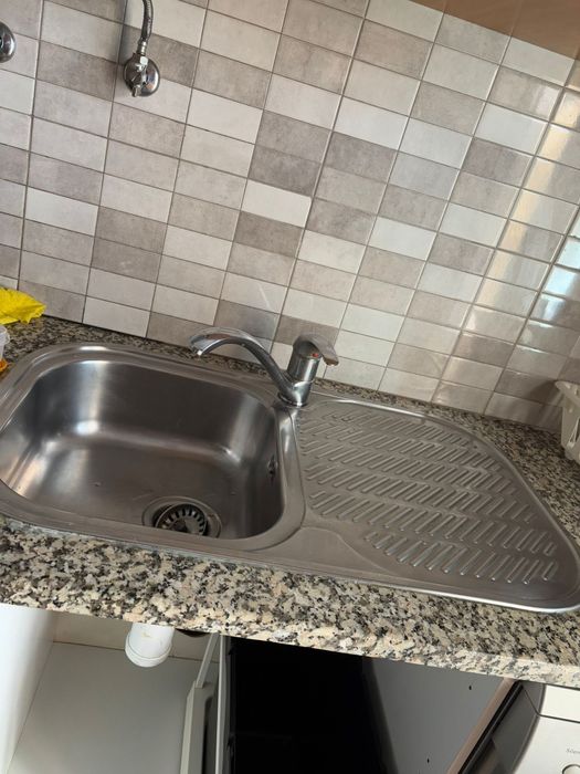 Lava loiças sem torneira