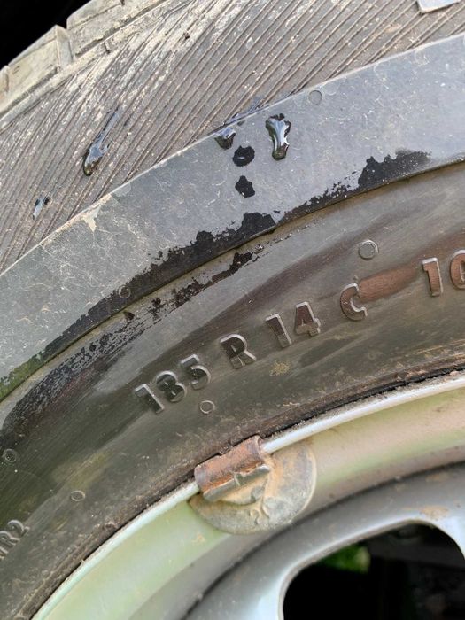 одноосний причіп