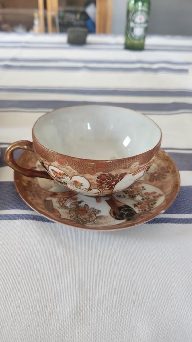 Serviço de chá de porcelana