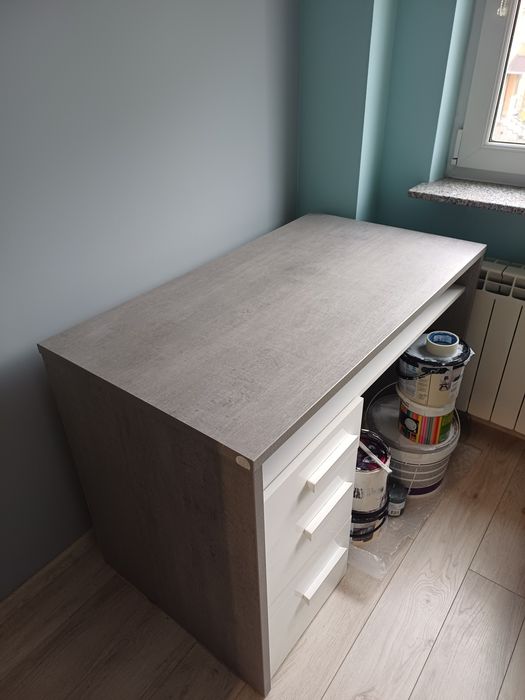 Biurko z szufladami, stan bdb