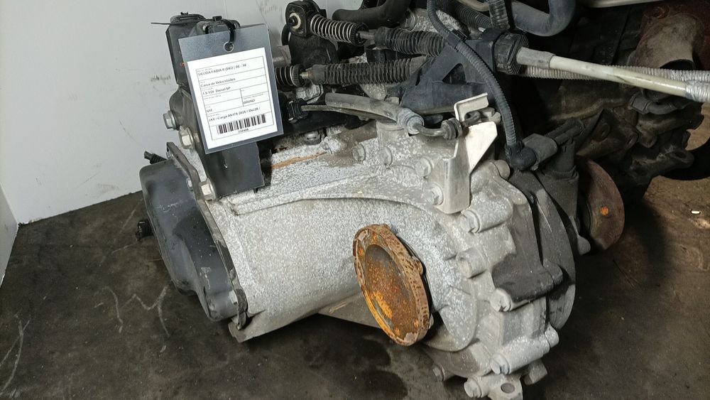 Caixa de velocidades manual SKODA Fabia II Hatchback (542, 5J)