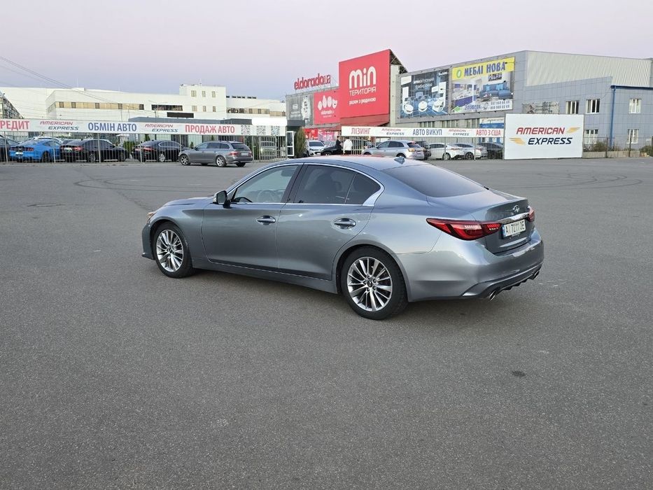 Продам infiniti Q50 в отличном состоянии