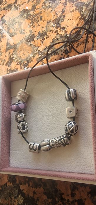 Fio Pandora em Pele e Prata