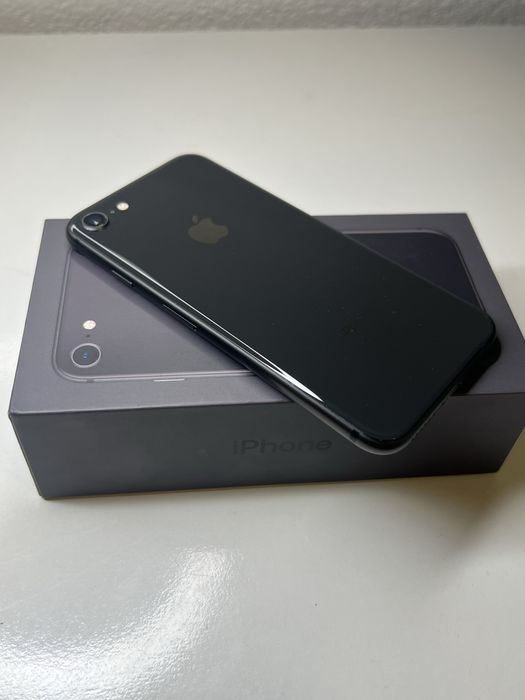 iPhone 8 64GB Black