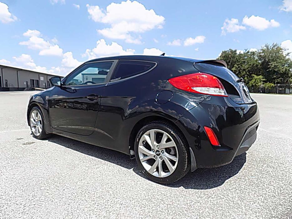 Hyundai Veloster Turbo      2015