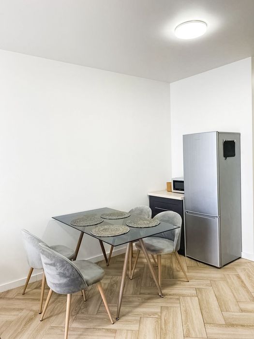 Сдам посуточно! Свободна! ЖК Славутич, Заречная 2К2, новая квартира