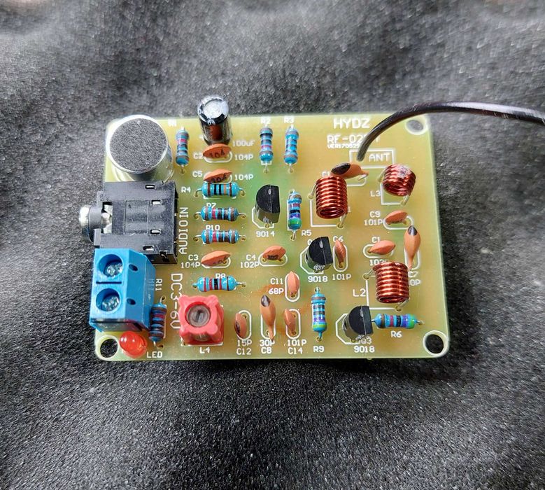 Мікрофон - трансміттер і передавач радио микрофон на ФМ частотах (3в1)