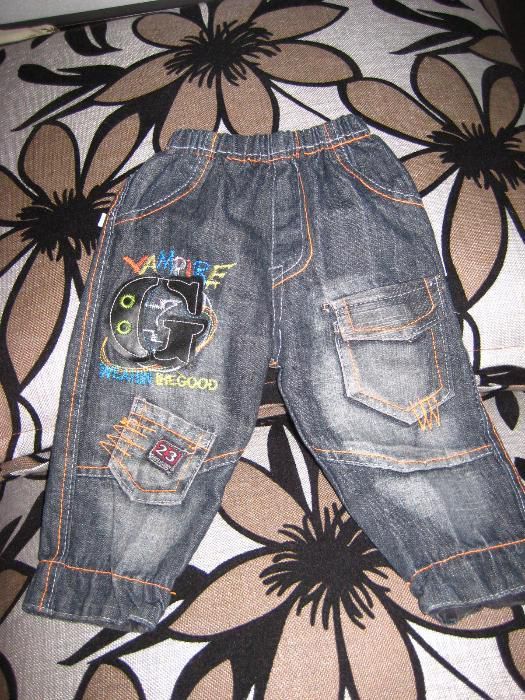 Продам детские джинсы