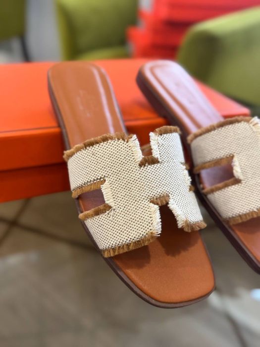 Капці від Hermes