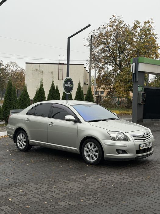 Продам Toyota Avensis 2007 год