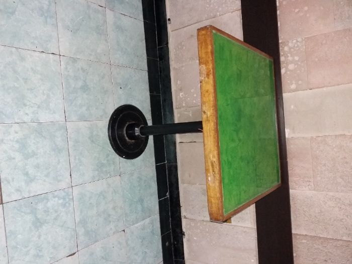 Столы для офиса, кафе, кухни, летней площадки.